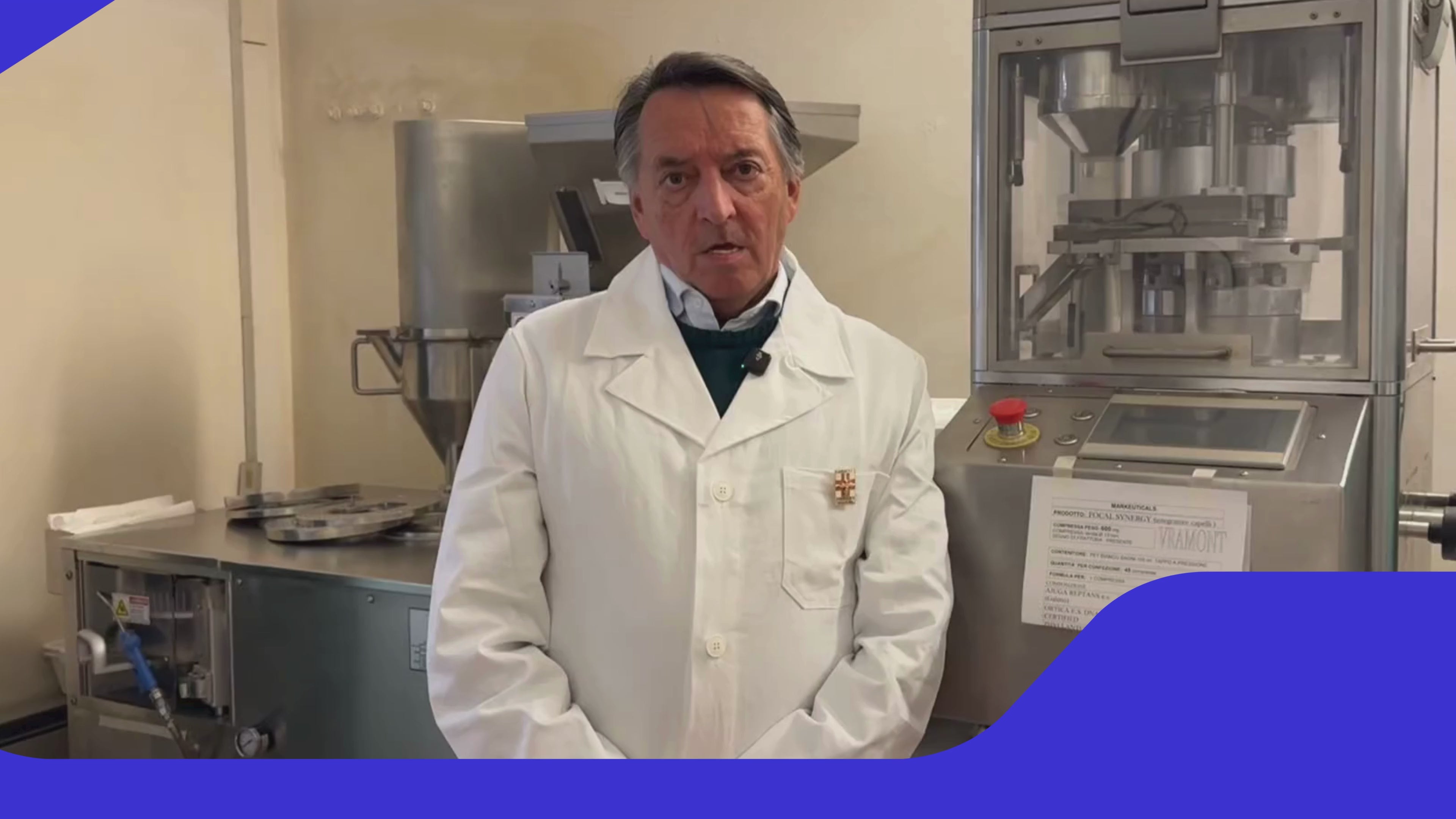 Carica il video: 